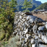 Rocca di Vergemoli, mura