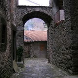 Castello di Vallico di Sotto, porta